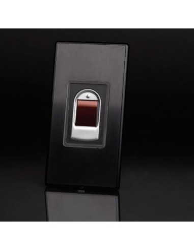 Νέα σειρά Navkom R7