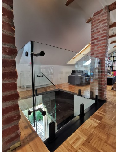 ΣΤΗΡΙΞΕΙΣ ΓΥΑΛΙΩΝ BEGLASS