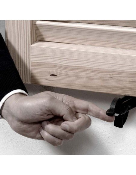 Μεταλλικό αυτόματο στοπ στήριγμα για παντζούρι Μεταλλικό αυτόματο στοπ στήριγμα για παντζούρι