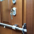 Mπάρα ασφάλειας ρυθμιζόμενη για πόρτες εισόδου όλων των τύπων cleverlok
